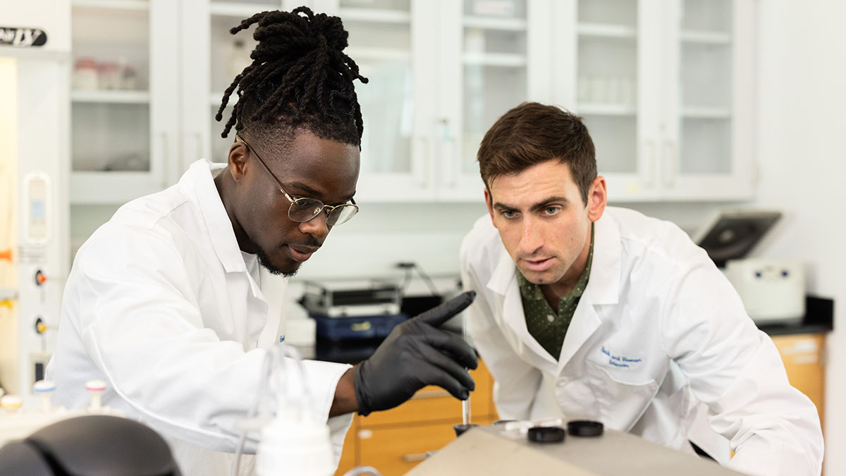 faculty and student in lab